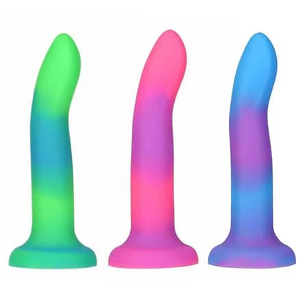 Best Glow-in-the-Dark Dildo: Addiction Rave review